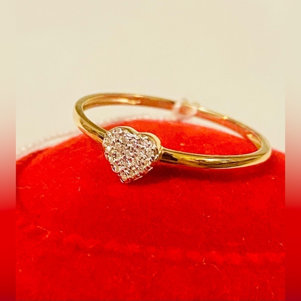 ✨14 K gold Heart Ring with Diamonds 💎